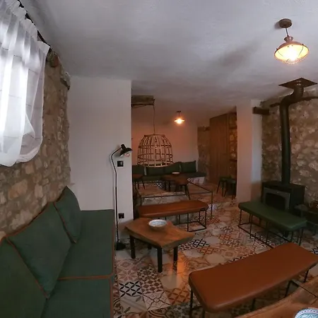 Est 1925 شقة فندقية Vrachos